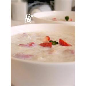 草莓燕麦粥