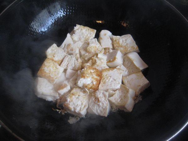 白虾肉片豆腐煲