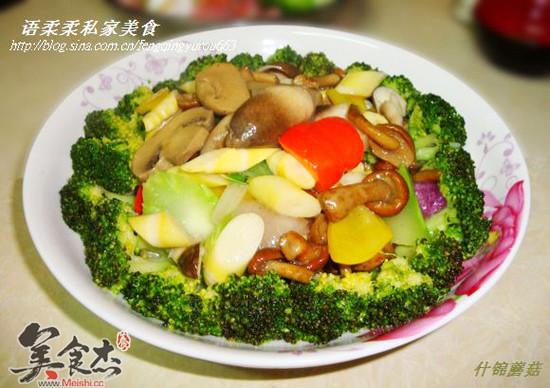 什锦烩蘑菇