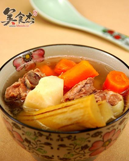 竹蔗红萝卜马蹄汤