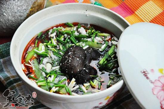丝瓜紫菜香菇咸蛋汤