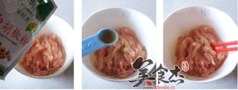 鸡丝皮蛋蛤蜊干大米粥