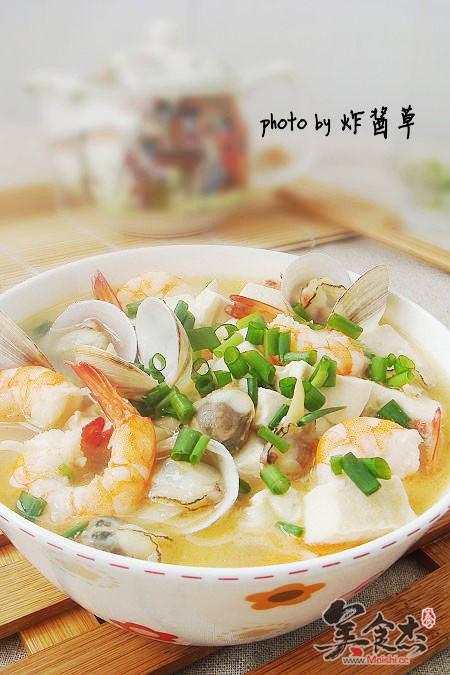 鲜虾海贝炖豆腐