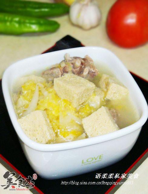 酸菜排骨冻豆腐汤