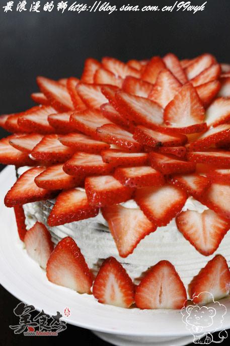 草莓花式蛋糕