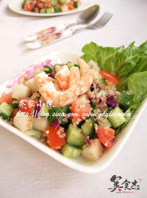 藜麦鲜虾蔬菜沙拉