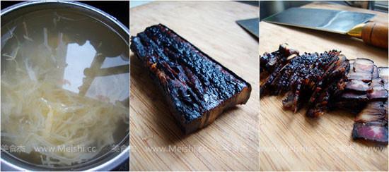 广西酸笋炒酱油肉