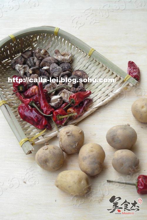 小土豆焖香菇