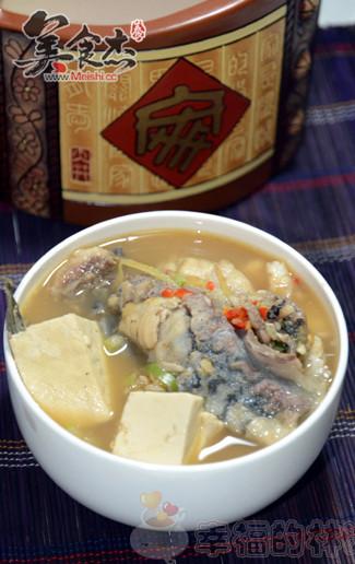 鱼骨豆腐汤