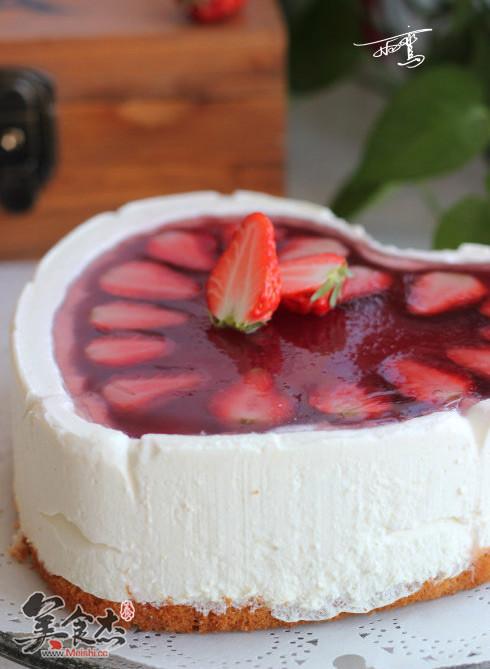草莓果冻慕斯蛋糕