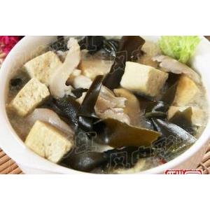 冬季的营养素汤：海带豆腐汤