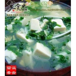 荠菜笋末豆腐汤
