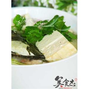 双彩豆腐鱼头汤
