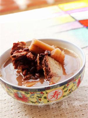 赤小豆鲮鱼煲粉葛汤